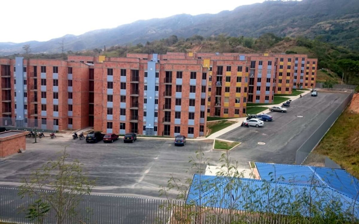 COMUNICADO BOSQUES DE SAN SEBASTIAN PROPIETARIOS  Y RESIDENTES  DEL CONJUNTO